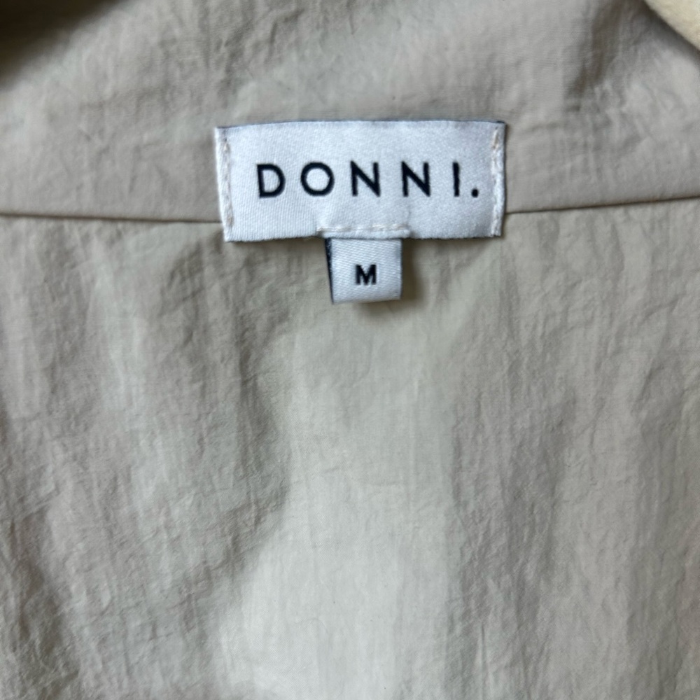 Donni Windbreaker, size m, great condition - Picture 2 of 5